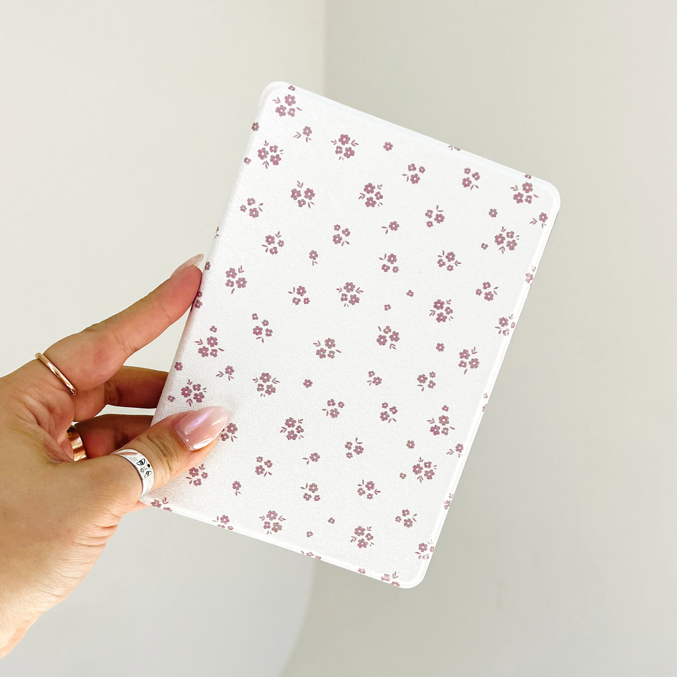 1992 Floral • Kindle Case