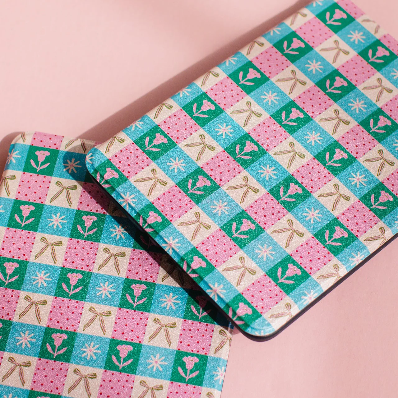 Bows & Blooms • Kindle Case - Image 4