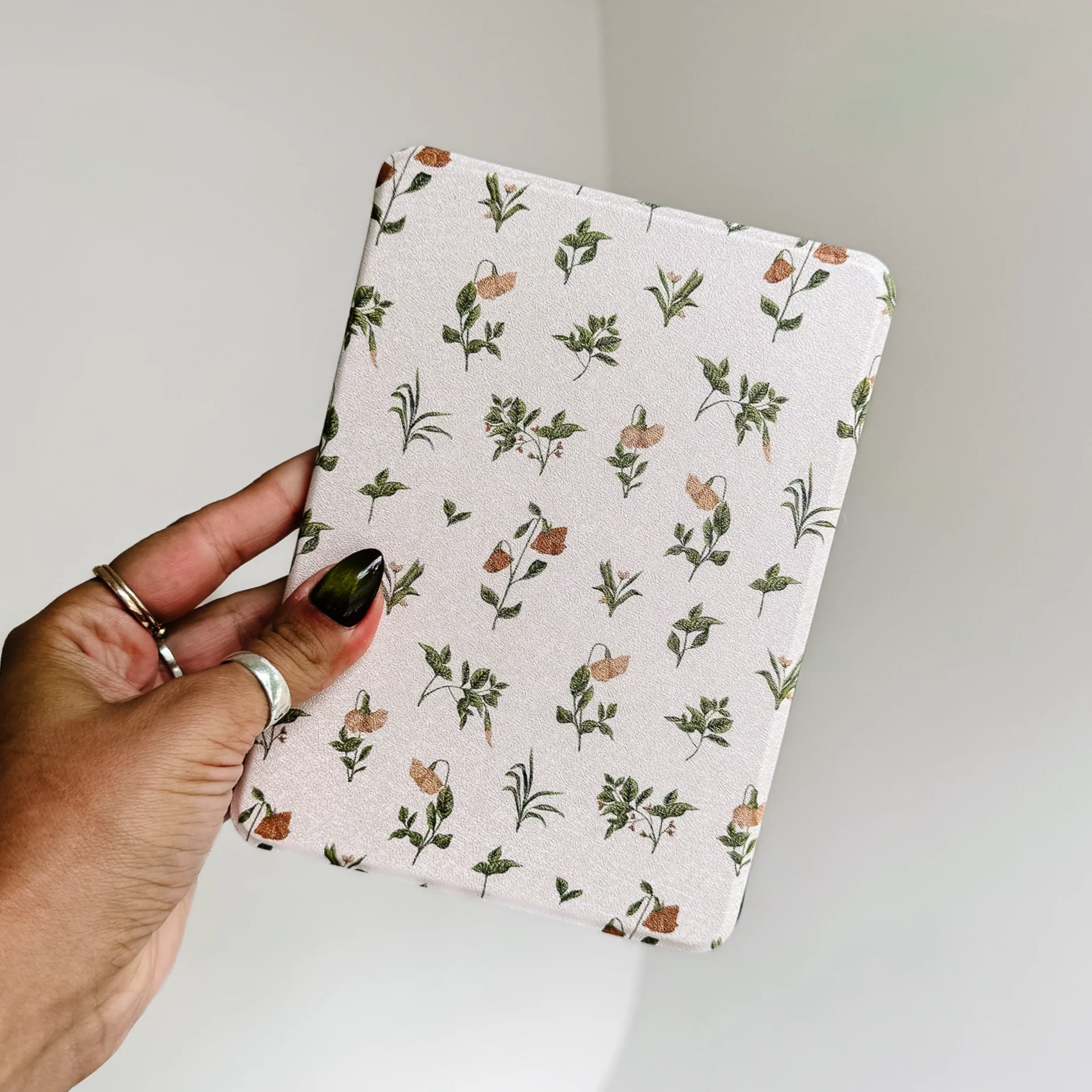 Fern & Fauna • Kindle Case