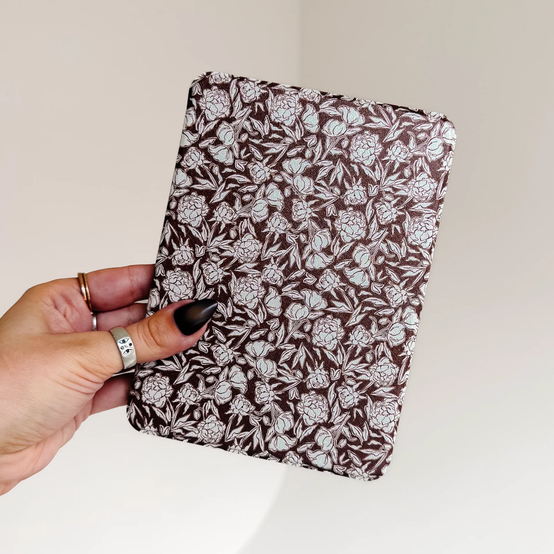 Flower Press • Kindle Case - Image 3