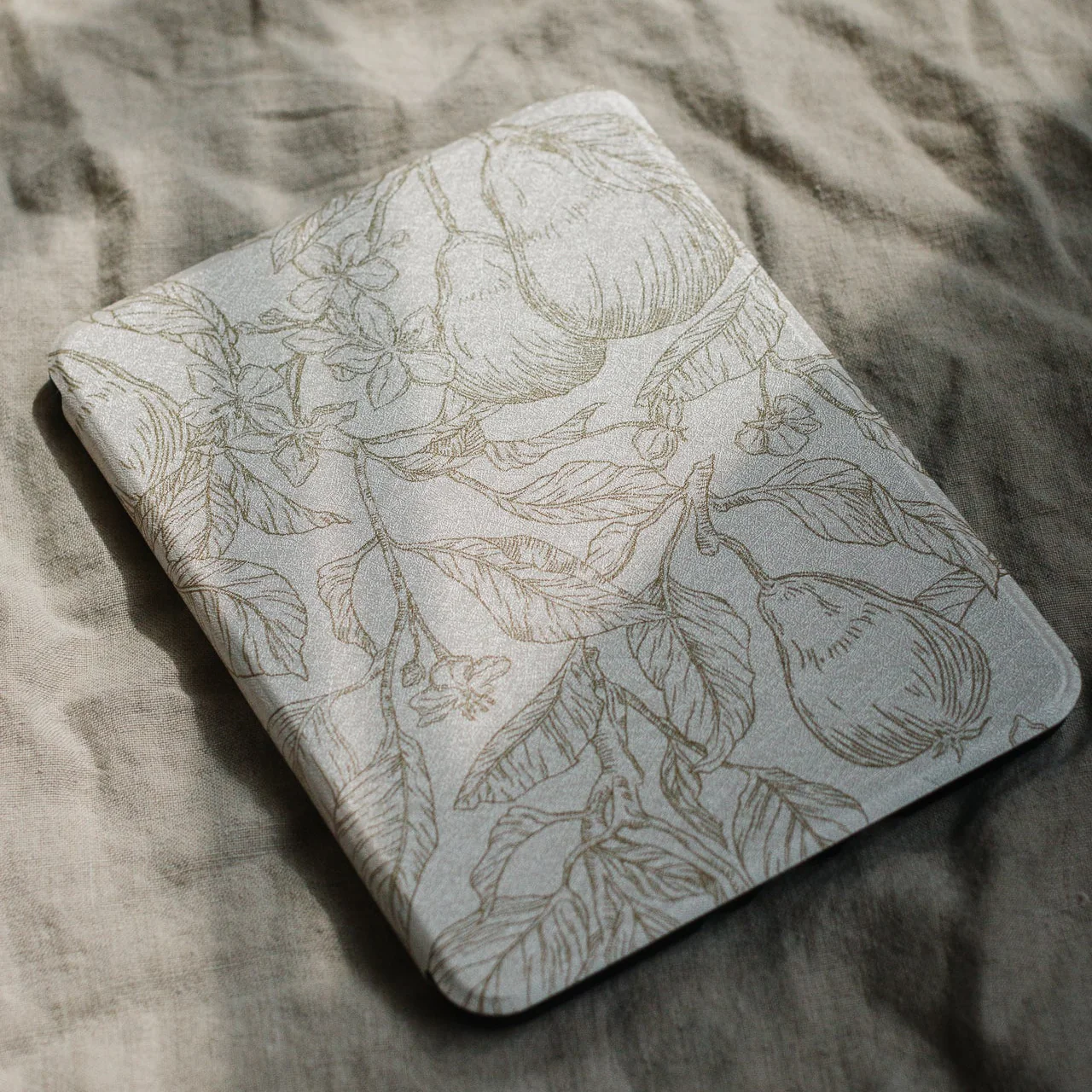 Perfect Pear • Kindle Case - Image 2