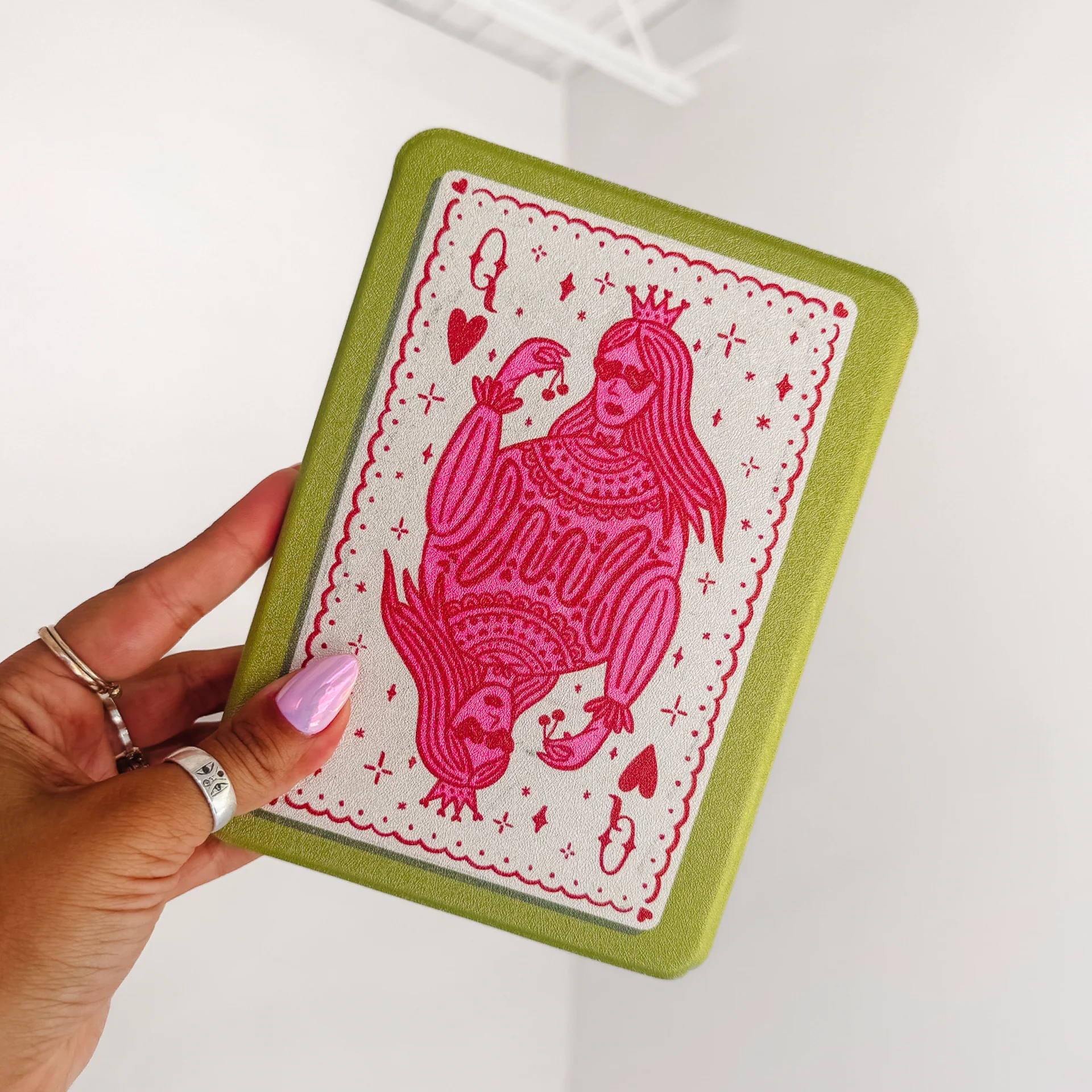 Queen of Hearts • Kindle Case - Image 8