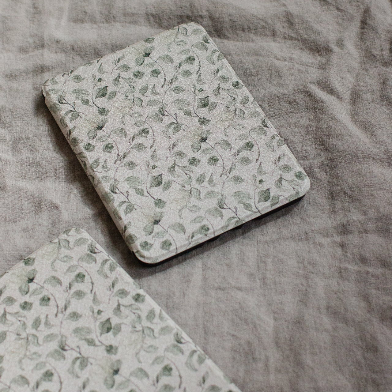 Through the Grapevine • Kindle Case - Image 6