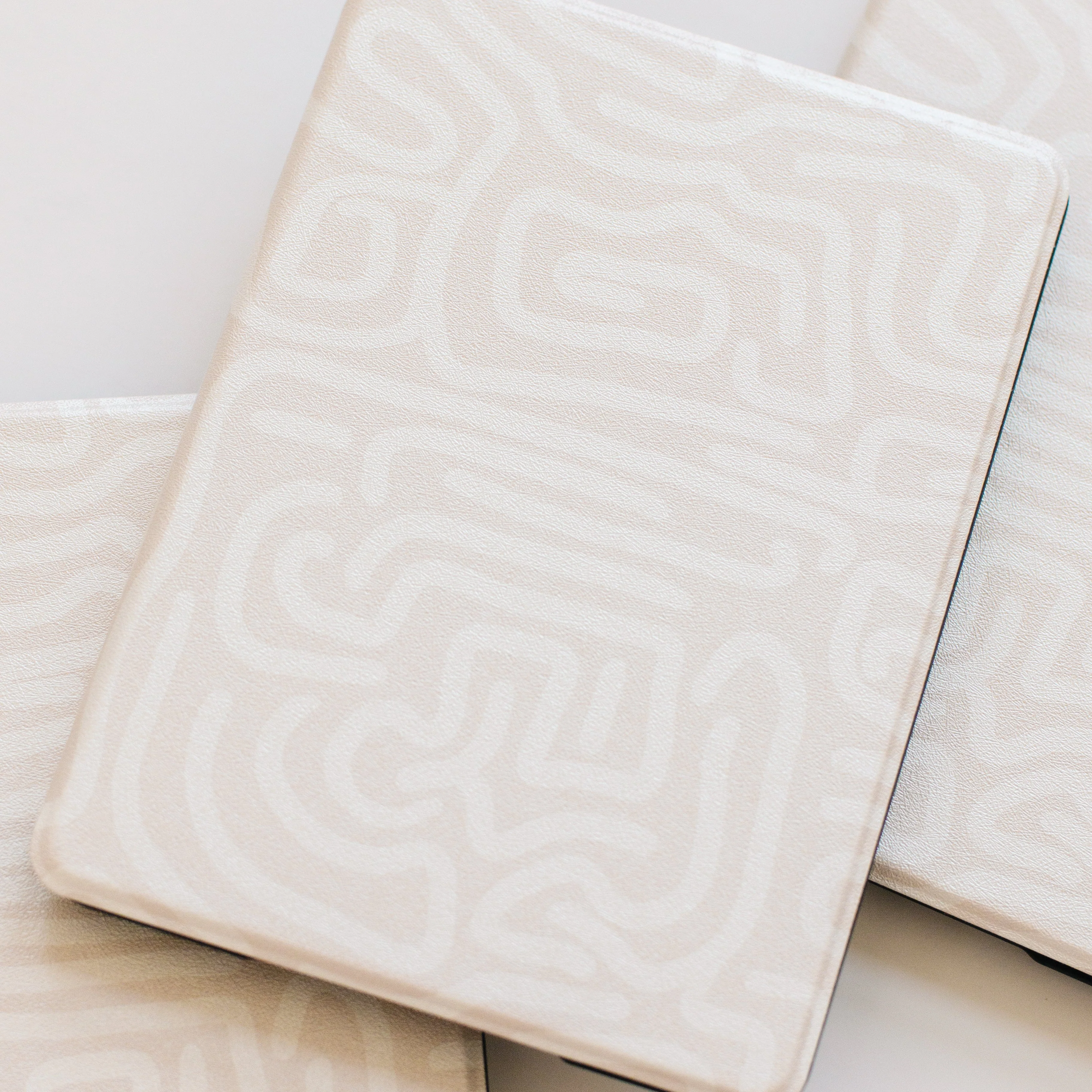 Tilt-A-Swirl • Kindle Case - Image 5